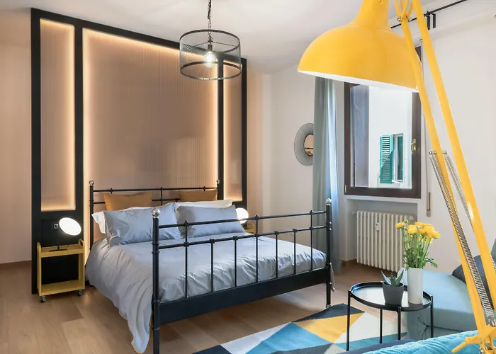 לינה וארוחת בוקר La Marmora 39 4*