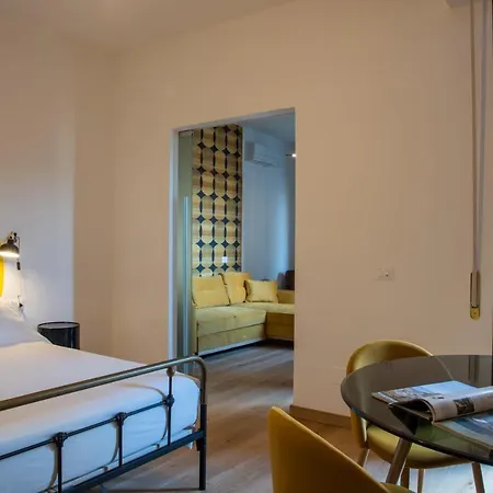 Bed & Breakfast La Marmora 39 Florence