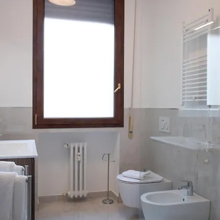 Bed & Breakfast La Marmora 39 Florence